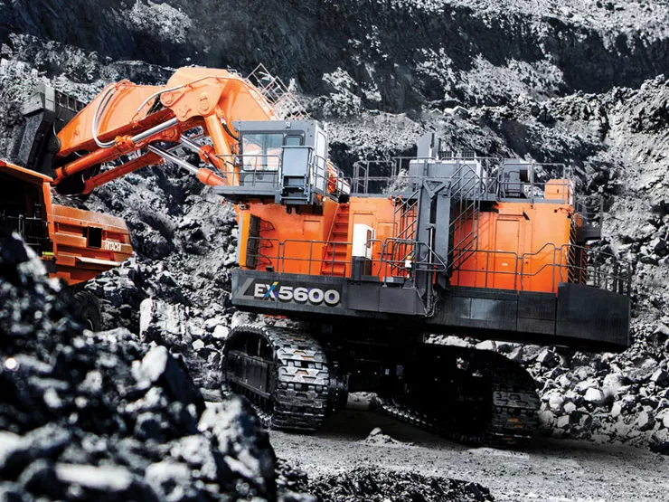 Hitachi EX5600-7 mining excavator at work